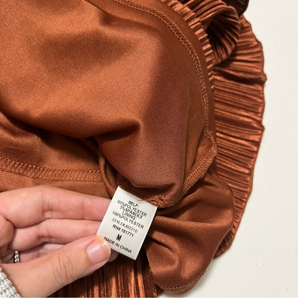 Baltic Born Amani Pleated Midi Dress Cinnamon Copper Brown Medium K2 - Picture 6 of 8